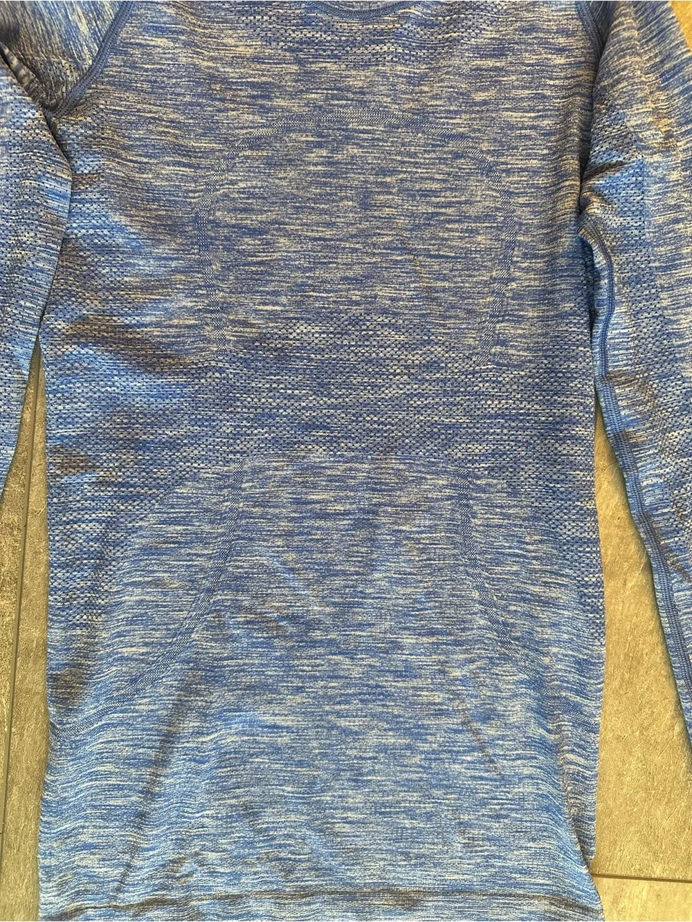 Lululemon Blue Heathered Long Sleeve Swiftly Size 2 EUC